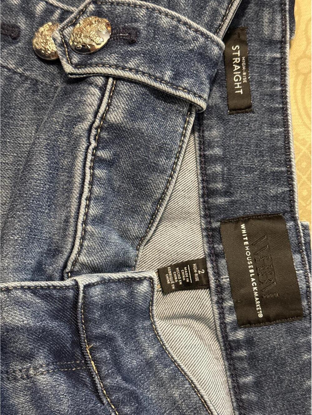 White House Black Market Straight Leg Embellished Button Jeans Blue Size 2 - Picture 2 of 8